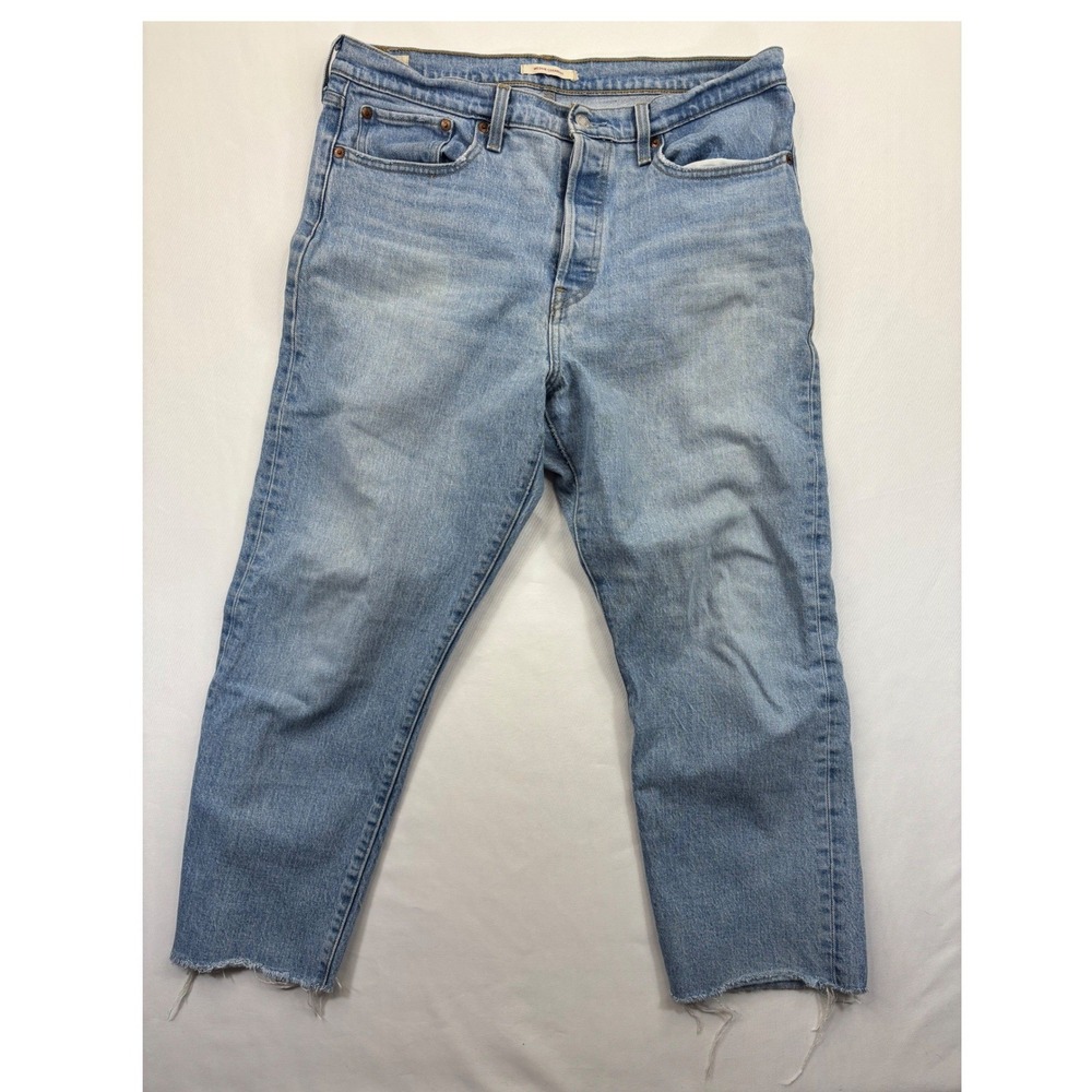 Levi's Wedgie Straight Premium Big E Raw Hem Ripped Jeans size Waist 32